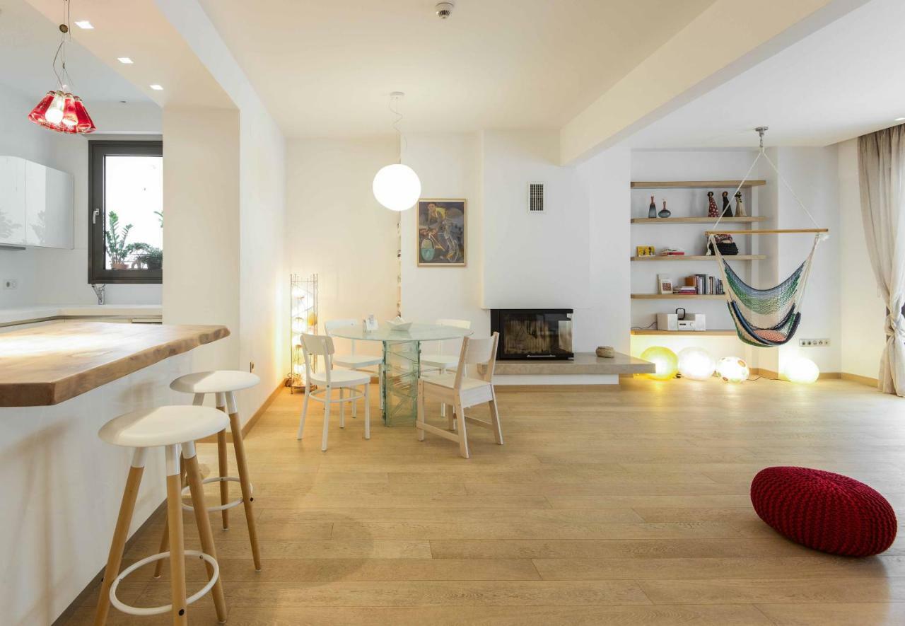 Stylish 3-Bedroom Apartment & Terrace Tessalónica Exterior foto
